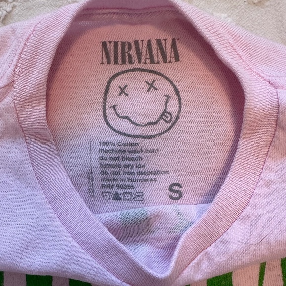 Nirvana “Never Mind” Album Graphic Baby Tee 💗 - Picture 7 of 7
